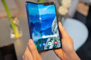 Смартфон будущего: Galaxy Fold 2