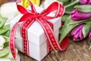 Подарочные наборы на 8 марта – как выбрать достойный презент?