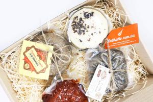 ТОП-8 вкусных и натуральных сыров, которые стоит попробовать каждому