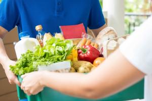 Не втрачайте можливості скористатися доставкою продуктів на дім та в офіс від Zakaz