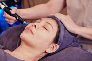 Чистка HydraFacial у Києві