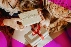 Как выбрать корпоративный подарок, который точно запостят в Instagram?