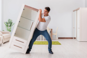 Експертні поради щодо перевезення шафи: як Moving Expert використовує найкращі автомобілі для безпечного транспортування