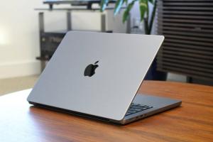 Apple MacBook