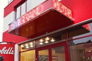 Emigrand Арт Готель