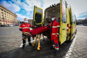 перевозка лежачих больных по Украине