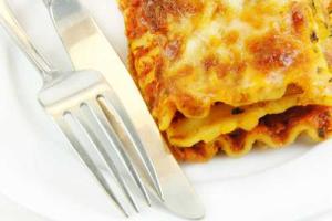 Лазанья с блинами и грибами   