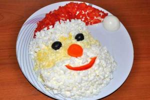 Праздничный салат "Дед Мороз": пошаговый рецепт с фото