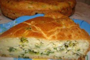 Пирог с яйцом и зеленым луком