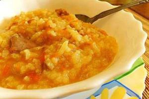 Русская полевая рисовая каша с мясом