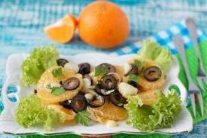 Луковый-мандариновый салат