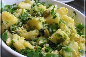 Салат из картофеля