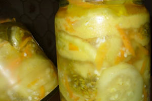 Салат из кабачков и огурцов