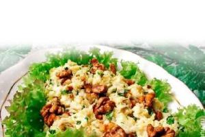 Салат с сыром
