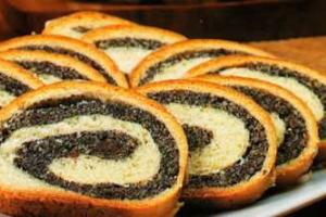 Рулет с маком 