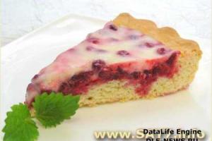 Пирог с брусникой