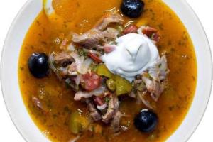 Солянка сборная мясная