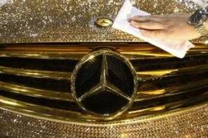 В России повышается налог для дорогих авто 