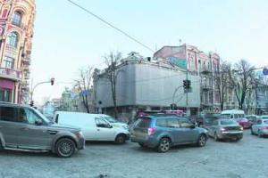 Андрей Шевченко реконструирует старый квартал в центре Киева