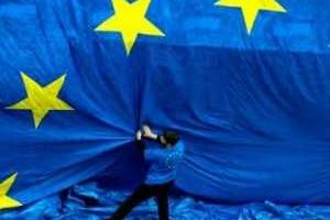 Руководство ЕС плохо понимает украинские проблемы - французский политолог
