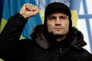 Любое обсуждение урегулирования кризиса в Украине должно происходить с привлечением международных посредников высокого уровня - Кличко