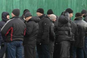 Дом депутата-свободовца Игоря Мирошниченко «пикетировали» несколько сотен «титушек»