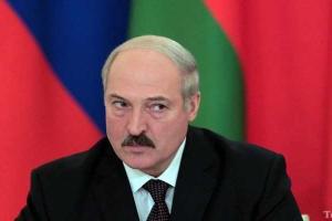 Лукашенко считает катастрофой политический кризис в Украине