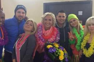 Бузова потусила на гавайской вечеринке