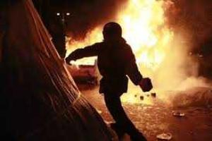 У Януковича на мирное урегулирование осталось 24 часа - Яценюк