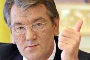Ющенко позировал перед камерами