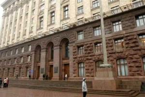Вход в Киевсовет контролируют сотрудники мэрии