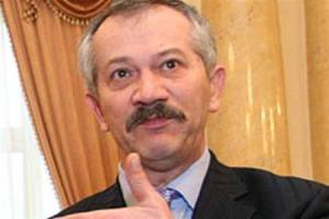 Законы, принятые 16 января, повлекшие конфликты в Украине, по сути не отменены - Пинзеник