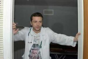 Легендарную "Скорую помощь" переснимает СТБ 