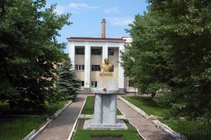 Ленинопад дошел до Луганщины. Ильич пал в Лисичанске