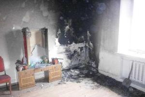 Женщина зажгла свечу и чуть не спалила дом в Бердичеве 