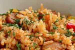 Пряная джамбалайя с колбасками