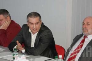 Новый премьер Крыма заявил, что будет подчиняться Януковичу