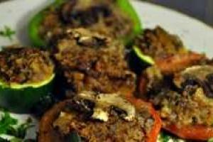 Овощи, фаршированные гречкой и грибами
