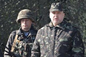 Турчинов предложил руководству России заниматься своей страной