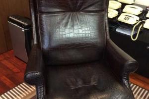 Кресло экс-главы Миндоходов стоило 70 тысяч евро - журналист