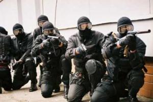 МВД Украины и СБУ потребовали от граждан сдать оружие