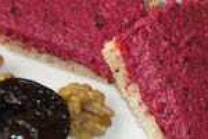 Свекольный паштет с грецкими орехами