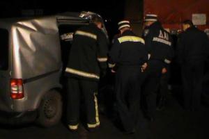 Спасатели деблокировали из искореженного автомобиля травмированного водителя и 2 погибших пассажиров