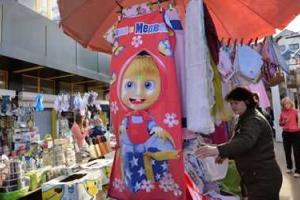 Ситуация в Крыму: Начались проблемы с выплатами пенсий и дипломами, а Россия планирует ввести визы 