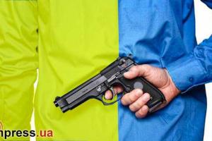 Вопросы оборота оружия надо жестко урегулировать