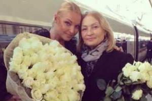 Волочкова показала фото с мамой Тамарой