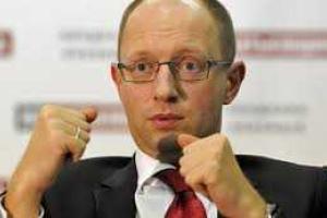 Украина вместе с международным сообществом шаг за шагом будет возвращать Крым - Яценюк