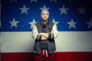 Олег Кензов презентует лирическую современную балладу «Эй, Dj»!