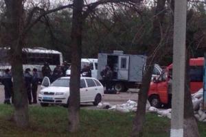 Милиция задержала десять автобусов "активистов", ехавших на Восток
