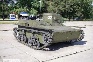 Украинец продает танк T-38 за 700 тысяч гривен